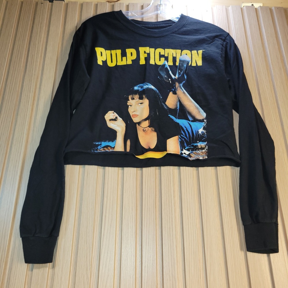 Pulp Fiction Mia Wallace Graphic Crop Top Long Sleeve Black Movie Tee Small
